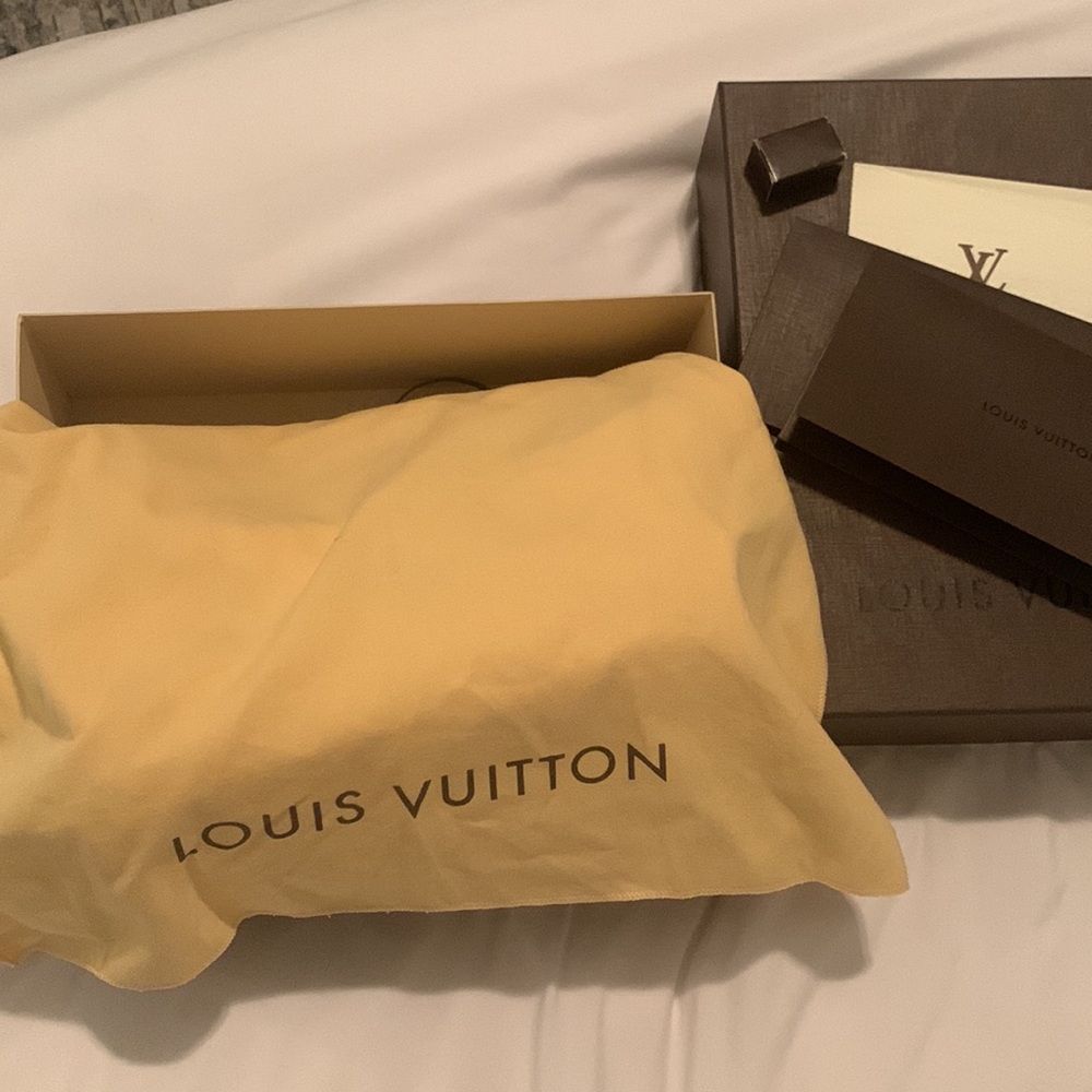 LOUIS VUITTON
Empreinte Speedy Bandouliere 25 Dune - Picture 3 of 8